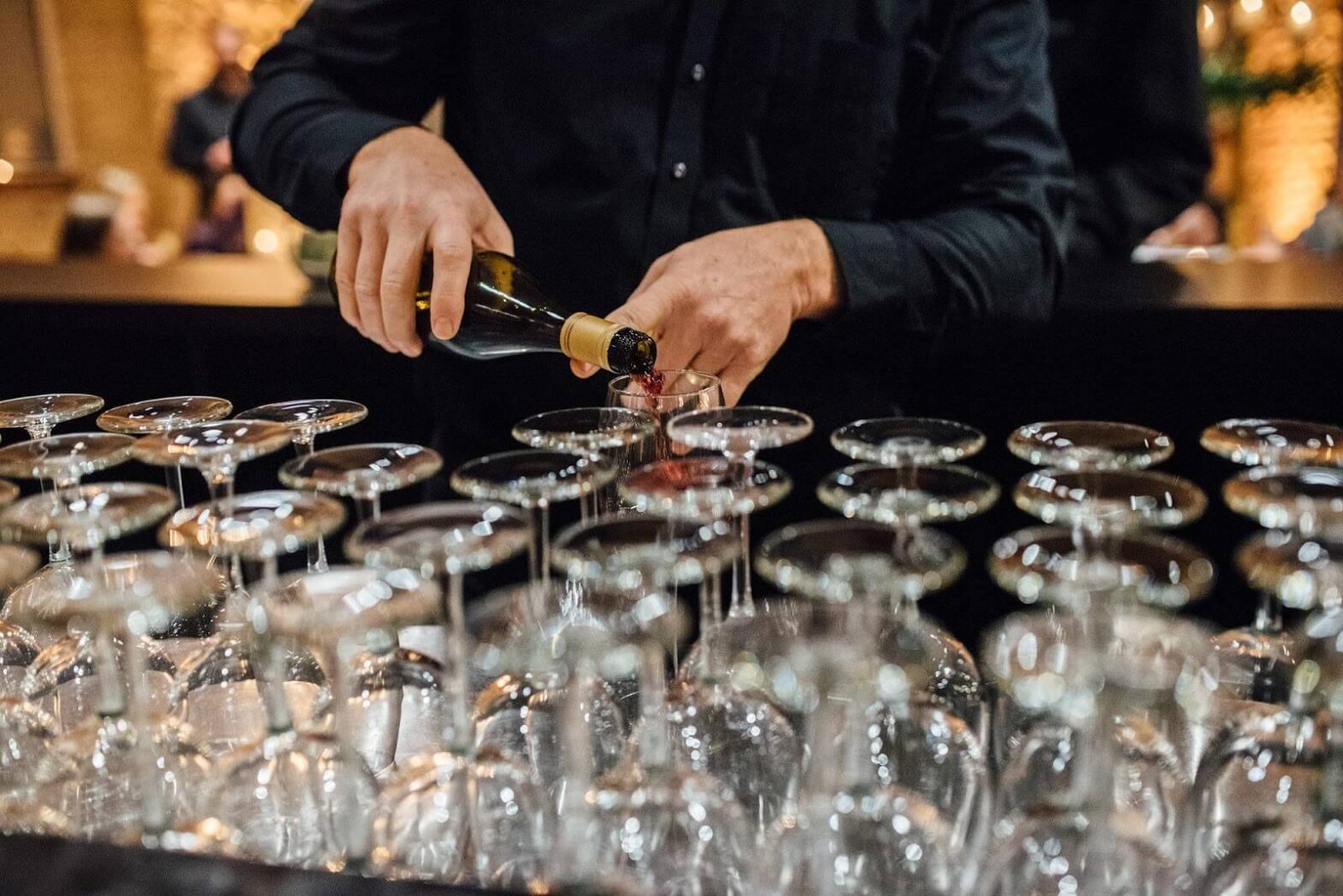 Featured image for post: 3 Reasons to Have an Open Bar at Your Next Catered Event