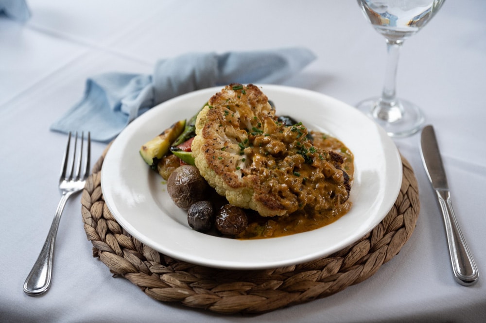Seasonal-Ingredients-&-Fresh-Flavors